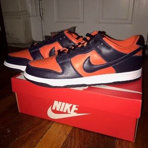 Dunk low champ color way